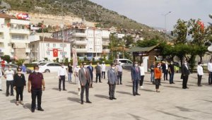 Finike'de 19 Mayıs töreni