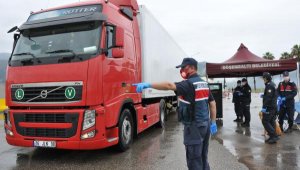 Haftanın son gününde Antalya'ya giriş- çıkışlarda trafik sakin