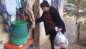 İhtiyaç sahiplerine Ramazan paketi