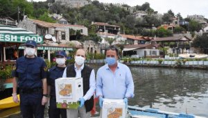 Kaleköy'ün 'Vefa'sı denizden geliyor