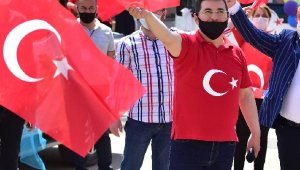 Kepez'de kortejli kutlama