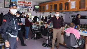 Korkuteli'de berber ve kuaförler açıldı