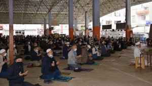 Korkuteli'nde 2,5 ay sonra ilk cuma namazı