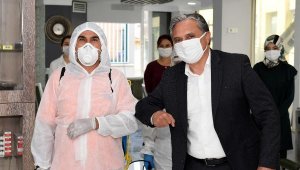 Muratpaşa'da üçte iki personel ile hizmet