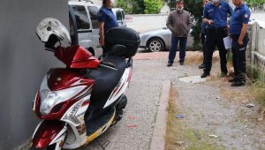 Posta dağıtırken motosikleti çalındı