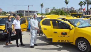 Serik'te taksi ve duraklar dezenfekte edildi