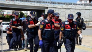 Soğuk hava deposuna basıp, kavga ettiler: 4 yaralı, 6 gözaltı