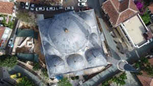 Üstü sıvayla kapatılmış 400 yıllık çiniler ortaya çıktı