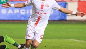 Veysel Sarı oynadı, Antalyaspor kazandı