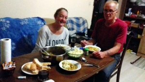 Yabancı uyruklu 2 kişi, yaşadıkları evde ölü bulundu