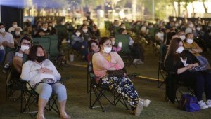 Açık havada sinemaya yoğun ilgi