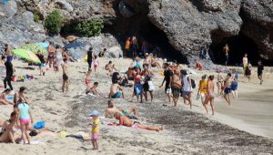 Alanyalı turizmci, ağustosta hareketliliğin artmasını bekliyor