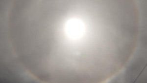 Antalya'da, güneş çevresinde hale