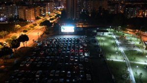 Antalyalılar, 'Mandıra Filozofu'yla güldü