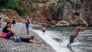 Antalyalının deniz hasreti bitti