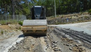 Büyükşehir'den grup yollarına bakım