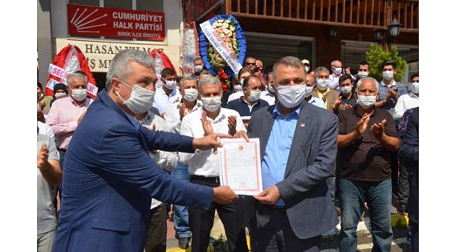 CHP'nin Serik'te yeni binası açıldı