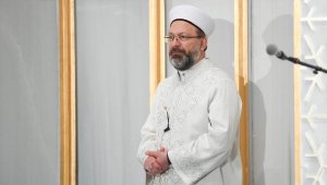Diyanet İşleri Başkanı Erbaş, Ankara'da sabah namazını kıldırdı