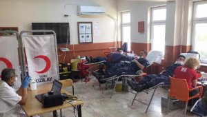 Döşemealtı Jandarma'dan kan bağışı