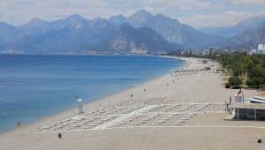 Dünyaca ünlü sahilde sınav sessizliği