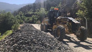 Gazipaşa'da yayla yollarına bakım