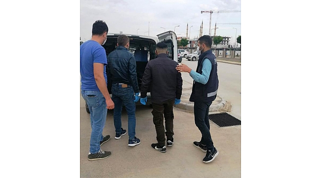 Hırsızlık şüphelileri polisten kaçamadı