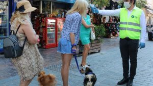 Kaleiçi'ne girişte ateş ölçümü