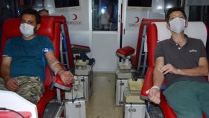 Kaşlılar kan verdi