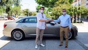 Kemer Belediyesi'ne araç bağışı