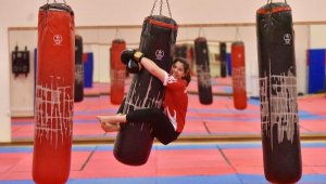 Kilo verirken dünya şampiyonu oldu