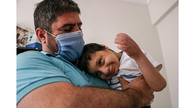 Konuşamayan MOPD hastası Muhammet, sadece 'baba' diyor