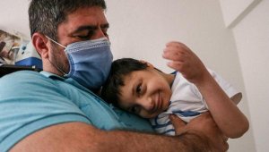 Konuşamayan MOPD hastası Muhammet, sadece 'baba' diyor