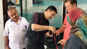 Kuyumcuda söz yüzüğü töreni