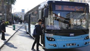 LGS'ye girecek öğrenci ile velisine toplu ulaşım ücretsiz