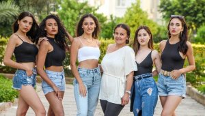 Mankenler 'yeni normal'e ayak uyduruyor