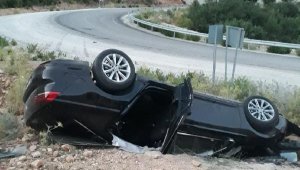 Otomobil takla attı: 2 yaralı