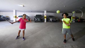 Otopark kortta ikiz raketler