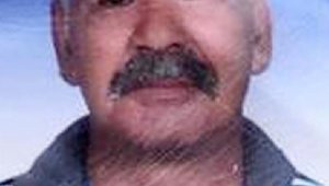 Oturur vaziyete ölü bulundu