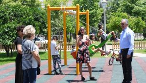 Parkları dolduran çocuklara sürpriz ziyaret