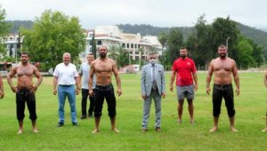 Pehlivanlar Kırkpınar'a Kemer'de hazırlanıyor