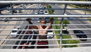 Polis iş bulma sözü verince, intihardan vazgeçti