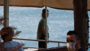 Terk eden sevgilisi gelince intihardan vazgeçti