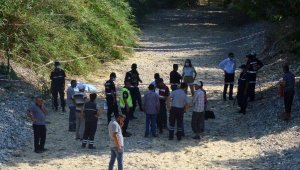 Traktör dere yatağına yuvarlandı; sürücü öldü, yeğeni ağır yaralı