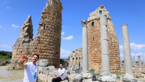 Yabancı basının Perge Antik Kenti ilgisi