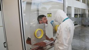 Antalya Havalimanı'nda 3100 kişi Covid-19 testi yaptırdı