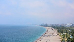 Antalya'yı nem bulutları kapladı