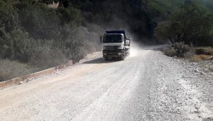 Demre Dirgenler yolu asfalta hazırlanıyor