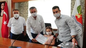 Evde kalıp renkli kaldılar