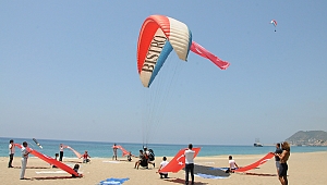 Gökyüzünde 15 Temmuz anması