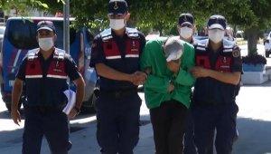 İki üniversite mezunu psikolog evinde uyuşturucu imalatından yakalandı